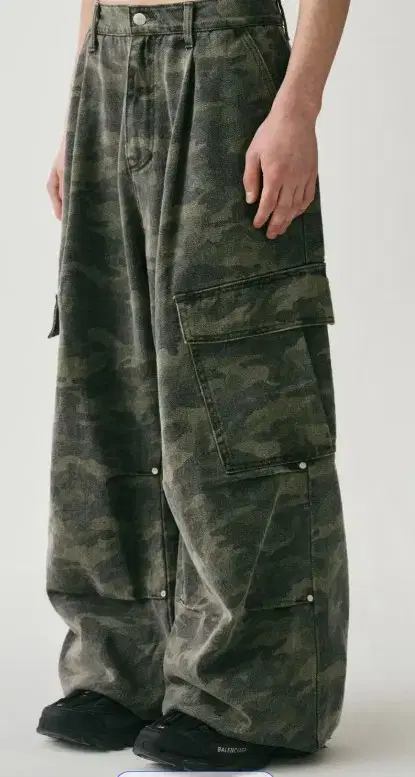 어반드레스 Side Big Cargo Pants CAMO